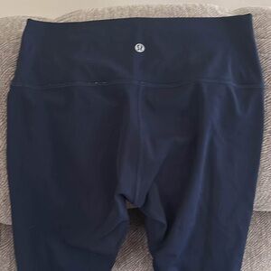 Navy wonder under 25 inch leggings